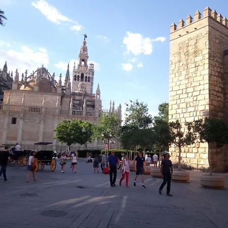 Apartment Secretgarden Sevilla, Quiet Elevator, Ac, Wifi